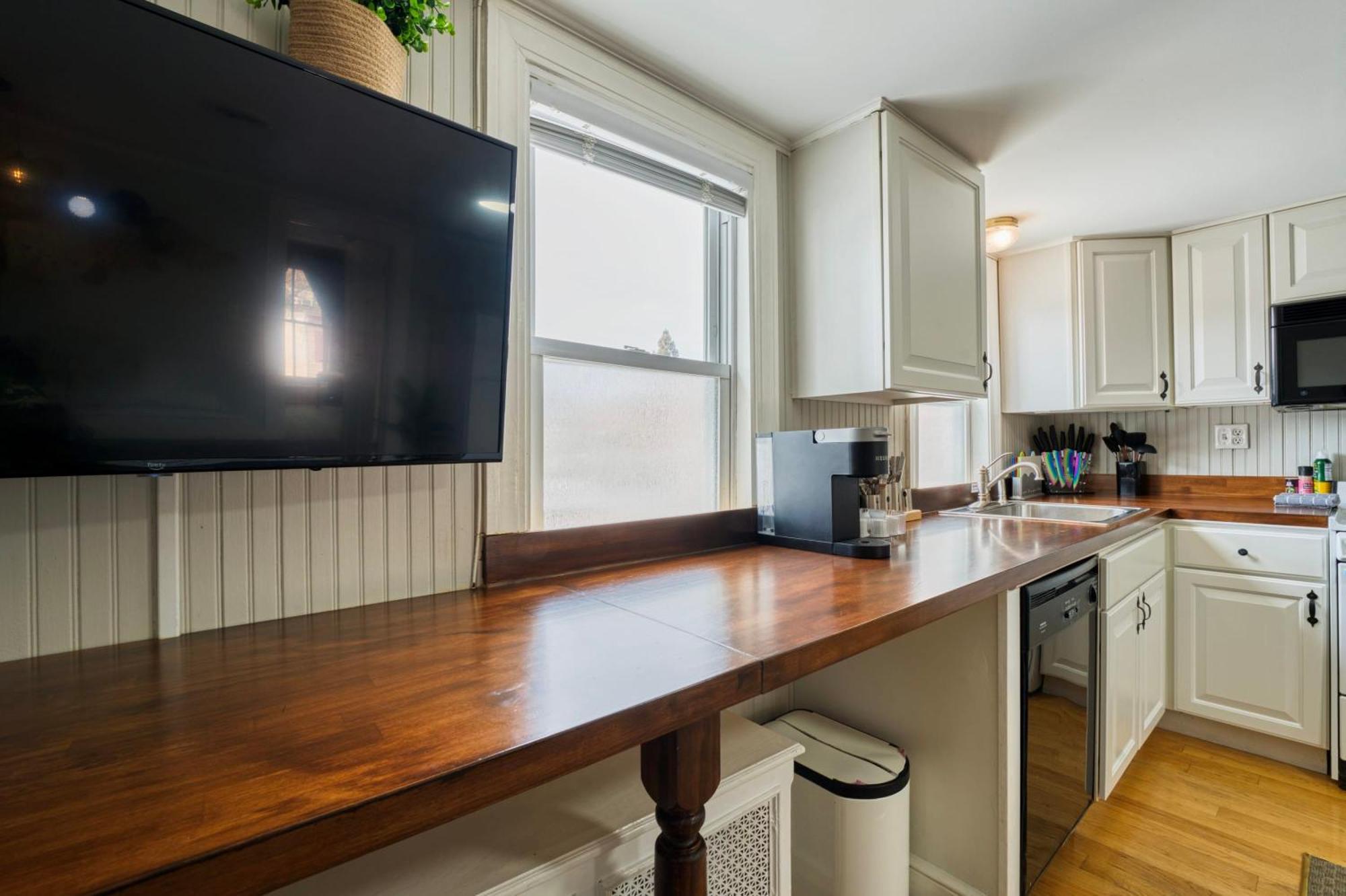 Top-Floor 1Br In Historic Capitol Hill Вашингтон Екстер'єр фото